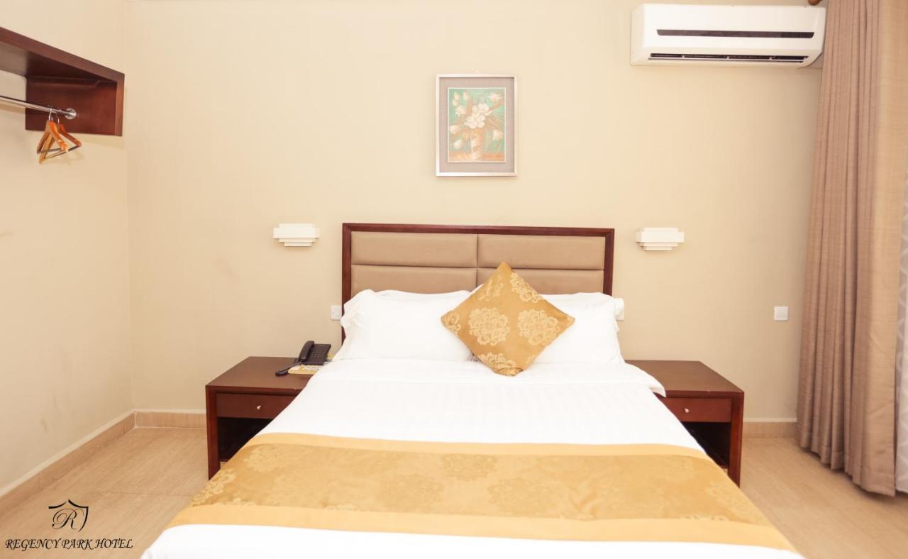 Regency Park Hotel Νταρ ες Σαλάμ Εξωτερικό φωτογραφία