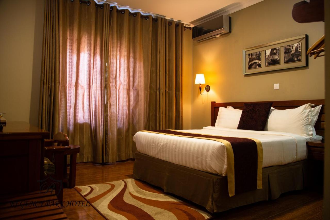 Regency Park Hotel Νταρ ες Σαλάμ Εξωτερικό φωτογραφία